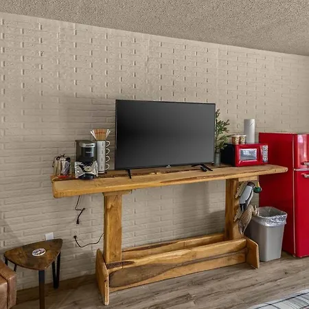 Stonegate Lodge King Bed Wifi 50In Roku Tv Salt Water Pool Room # 302 Eureka Springs Exterior foto