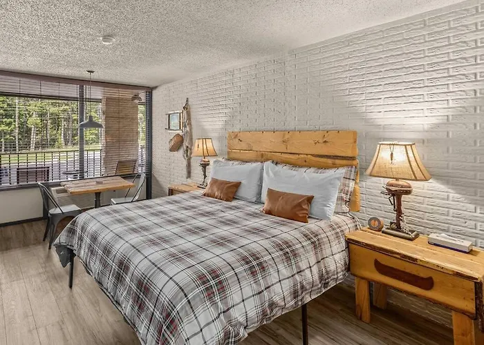 Stonegate Lodge King Bed Wifi 50In Roku Tv Salt Water Pool Room # 302