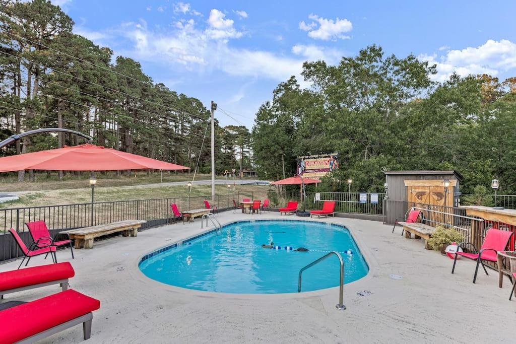 Stonegate King Bed Wifi 50in Roku Tv Salt Water Pool # 302 Apartment *
